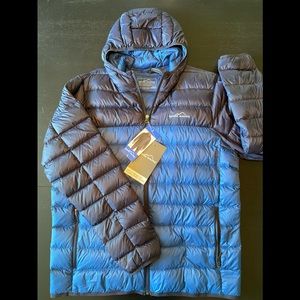 Eddie Bauer Men’s Cirruslite Hooded Down Jacket L